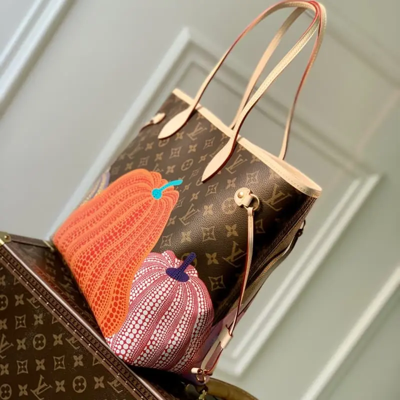 M46468 31x28x14cm High Quality Bags - Image 3