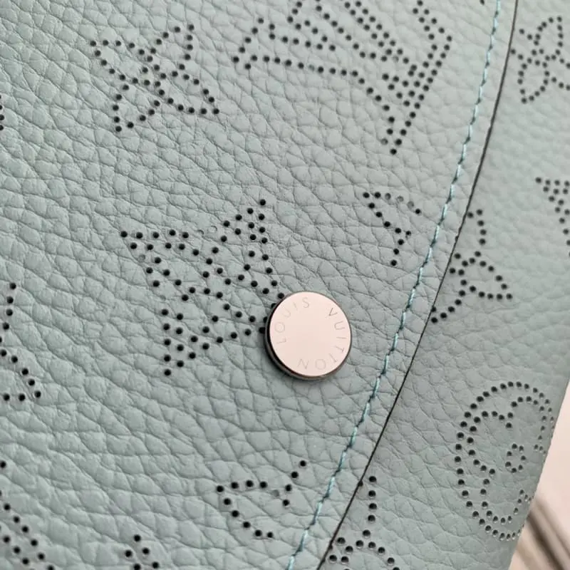 M60145 blue 19x12x2cm High Quality Bags - Image 3