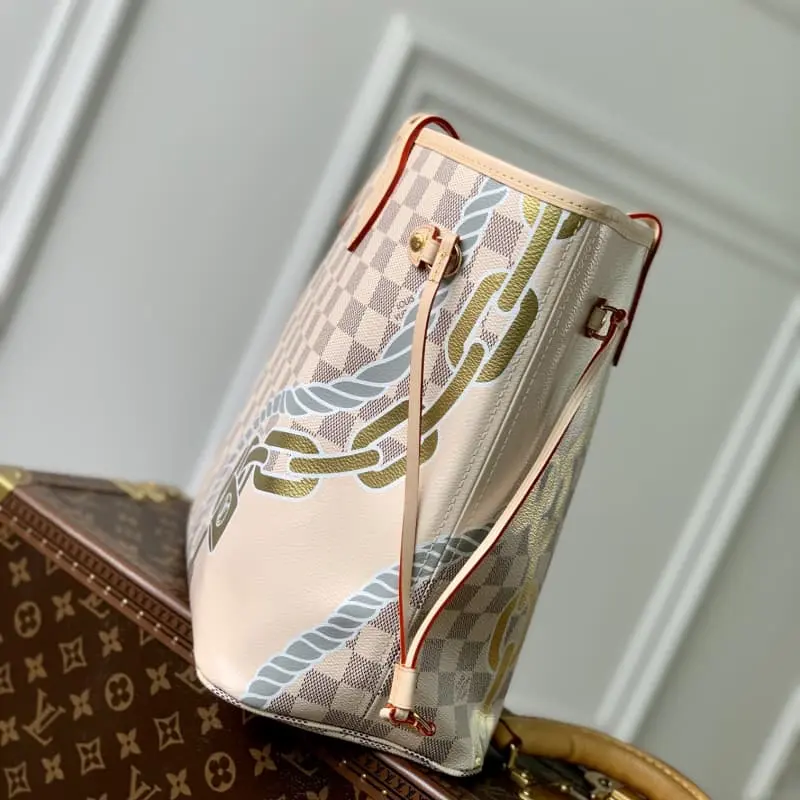 N40471 31x28x14cm High Quality Bags - Image 3