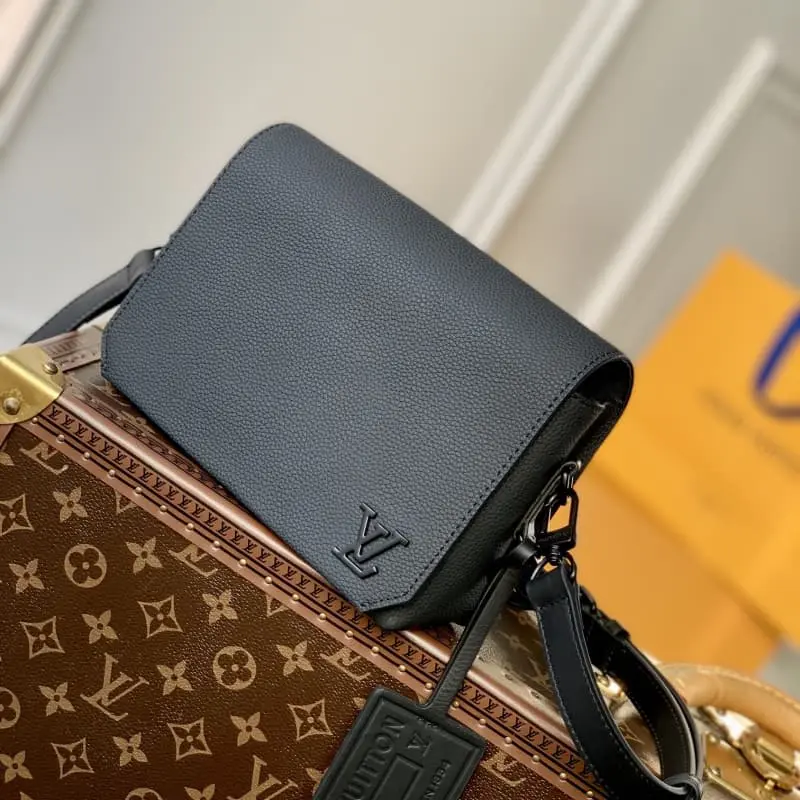 M82085 17.3x12x7cm High Quality Bags - Image 3