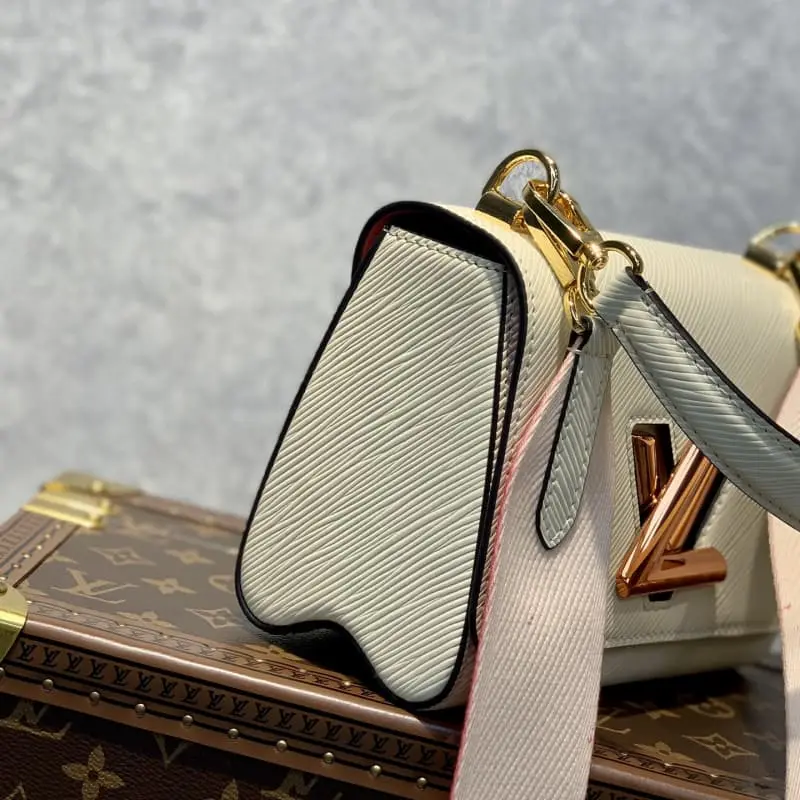 M59687 19x15x9cm High Quality Bags - Image 2