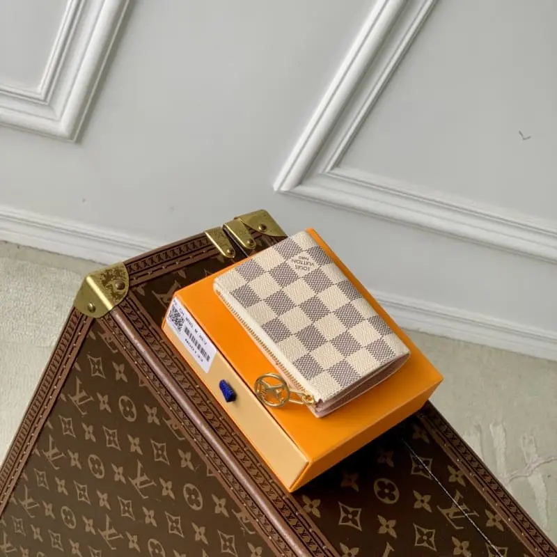 N00133 White Grid 9x11.5x1.5cm High Quality Bags - Image 3