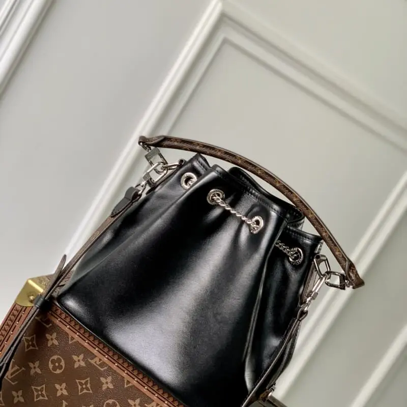 M14377 22.5x15.5x24cm High Quality Bags - Image 3