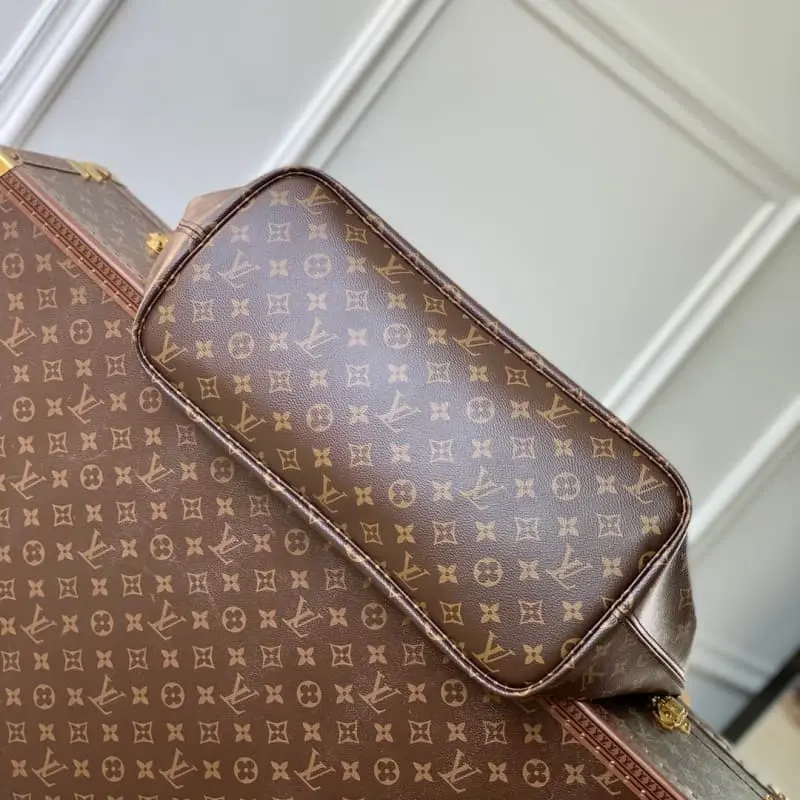 M11948 32x19x39cm High Quality Bags - Image 3