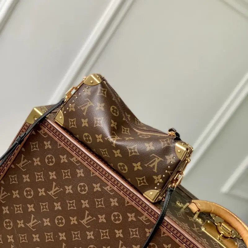 M13147 12x4x23cm High Quality Bags - Image 3