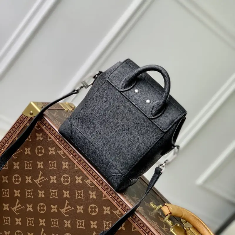 M11637 16.5x20x8.5cm High Quality Bags - Image 3