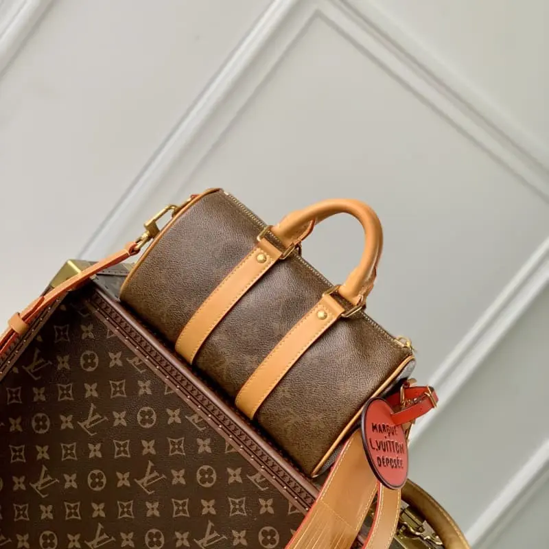 M11542 25x15x11cm High Quality Bags - Image 3