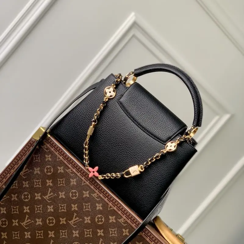 M23950Medium 31.5x20x11cm High Quality Bags - Image 3