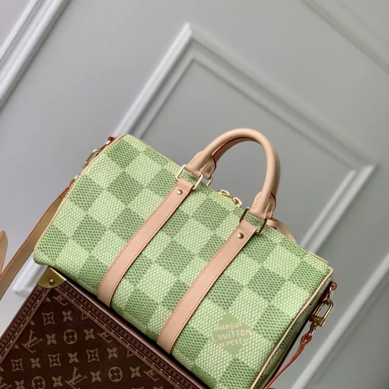 N40671 34x21x16cm High Quality Bags - Image 3