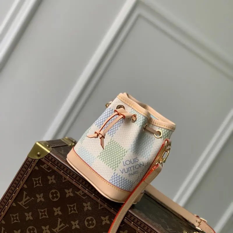 N40640 Blue Grid 13x16x10cm High Quality Bags - Image 3