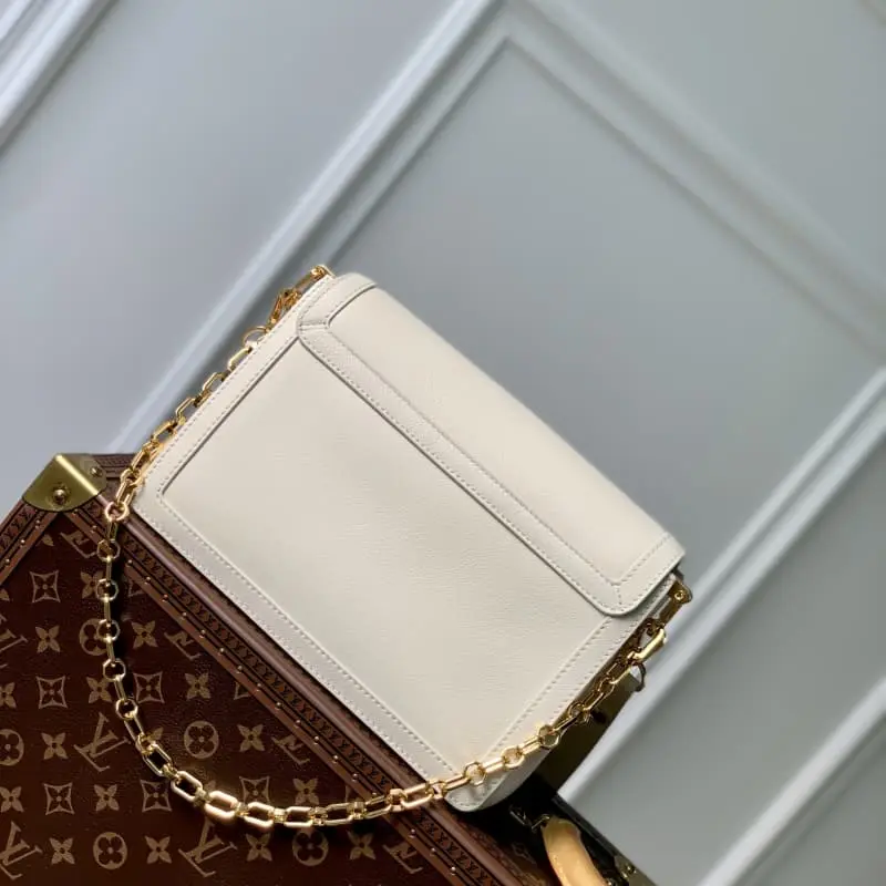 M25050 24x17x9cm High Quality Bags - Image 3