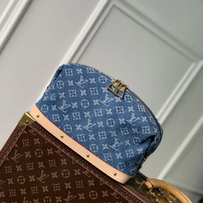 M24317 HH1 1 27x18x9cm High Quality Bags - Image 3