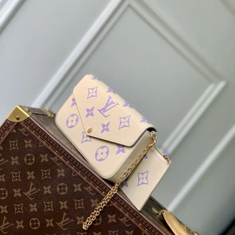 M69977 S1 21x12x3cm High Quality Bags - Image 3