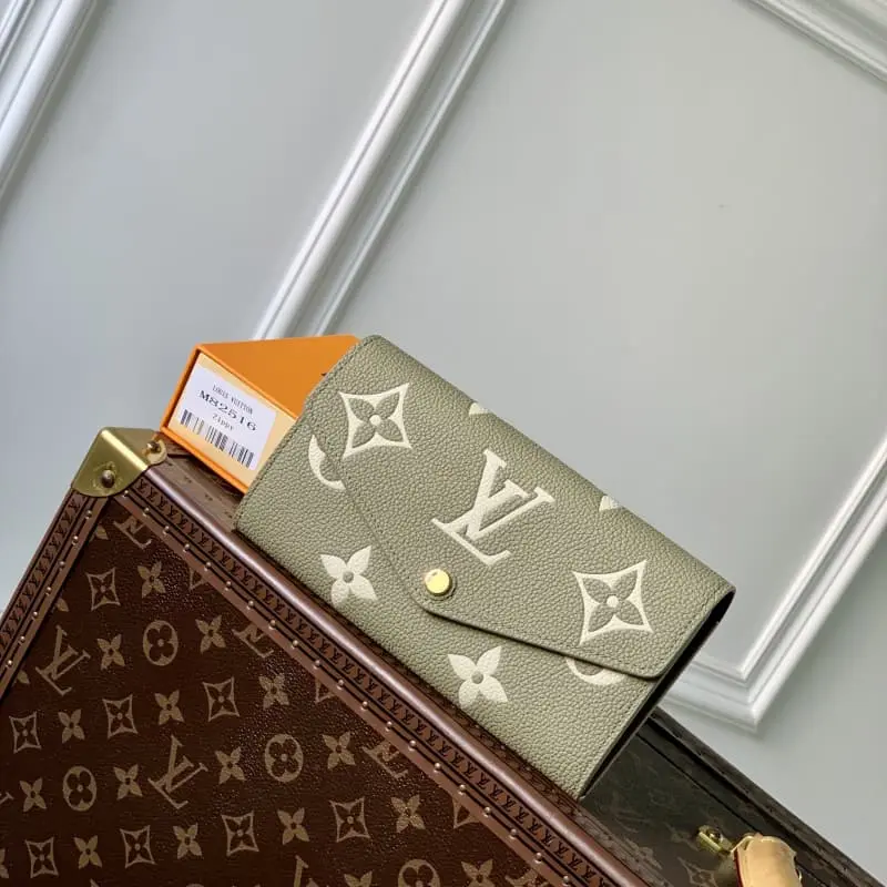 M82516 Grass Green (Silk Screen) 19x10.5x2cm High Quality Bags - Image 3