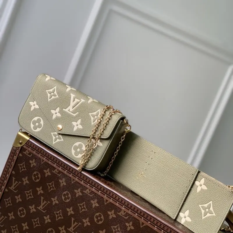 M82480 Grass Green (Silkscreen) 21x12x3cm High Quality Bags - Image 3