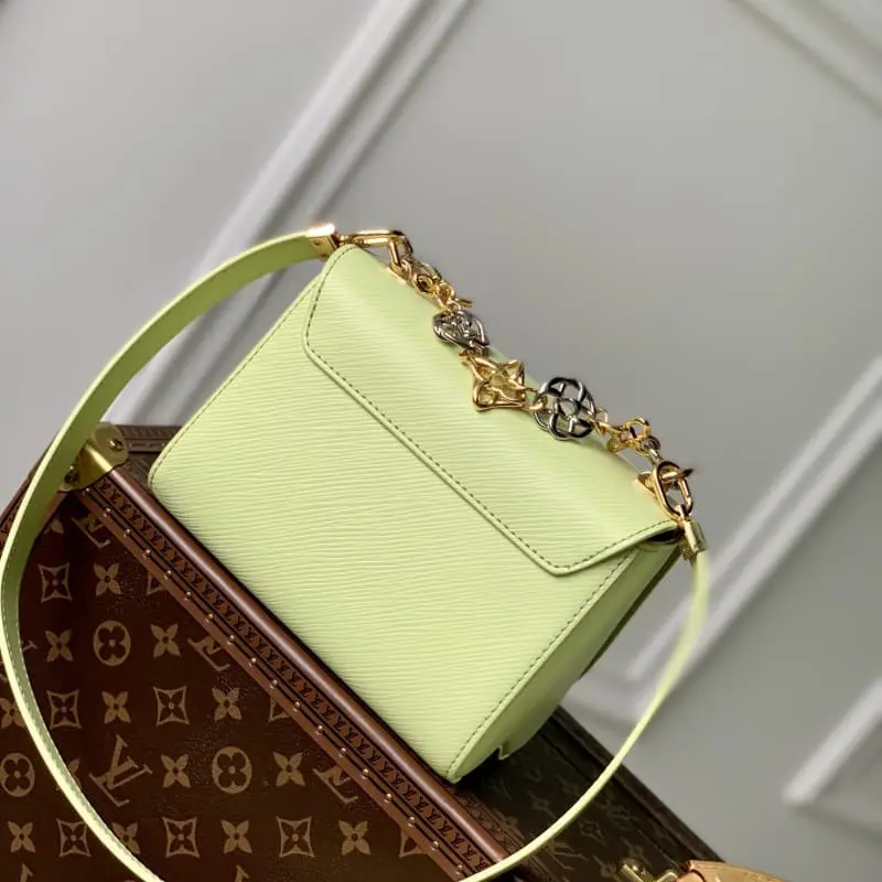 M22768 Apple Green 19x15x9cm High Quality Bags - Image 3