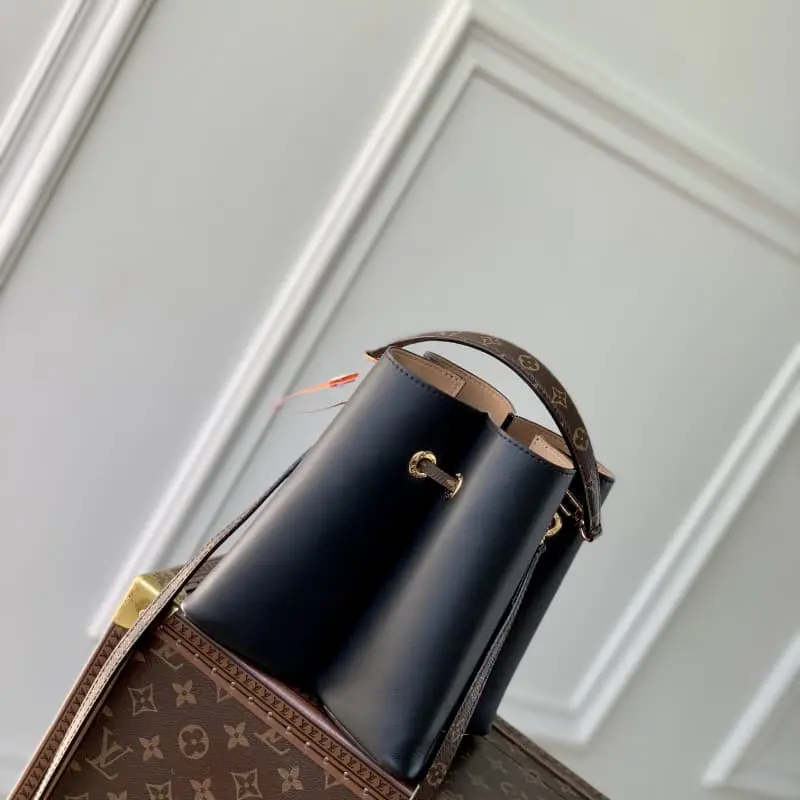 M13843 16x21x21cm High Quality Bags - Image 3