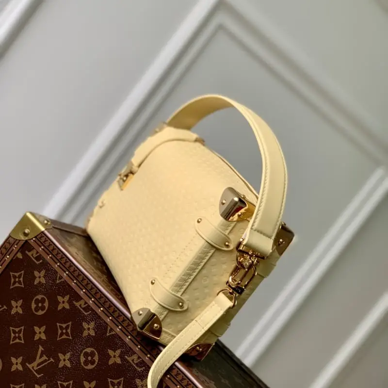 M46358 Yellow 21x14x6cm High Quality Bags - Image 3