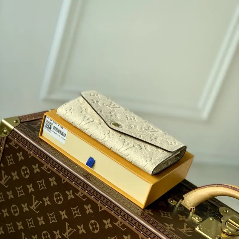 M82257 Cream White 19x10.5x2cm High Quality Bags - Image 3