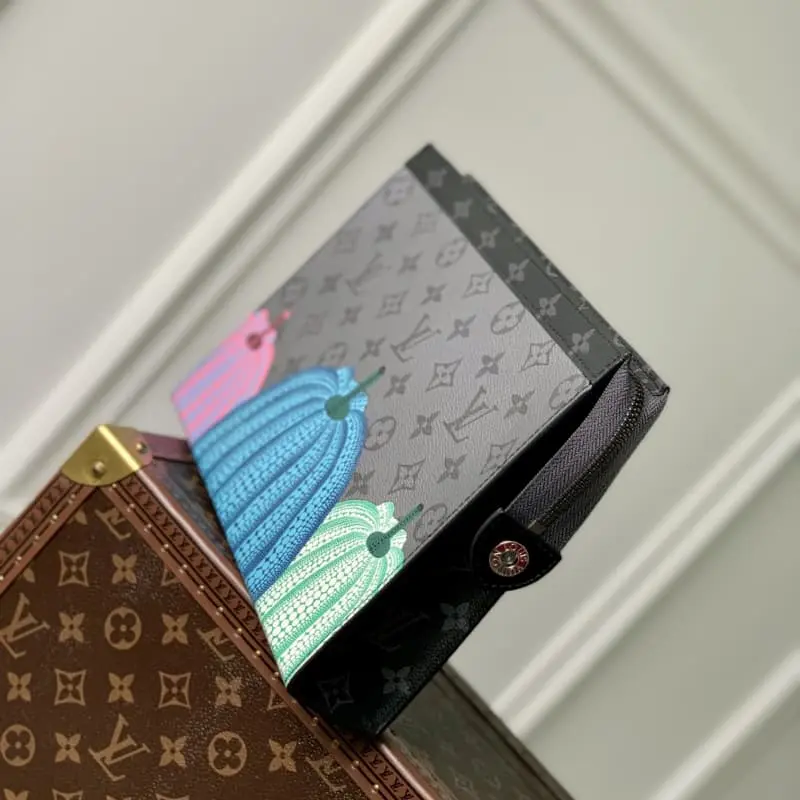 M81973 27x21x6cm High Quality Bags - Image 3