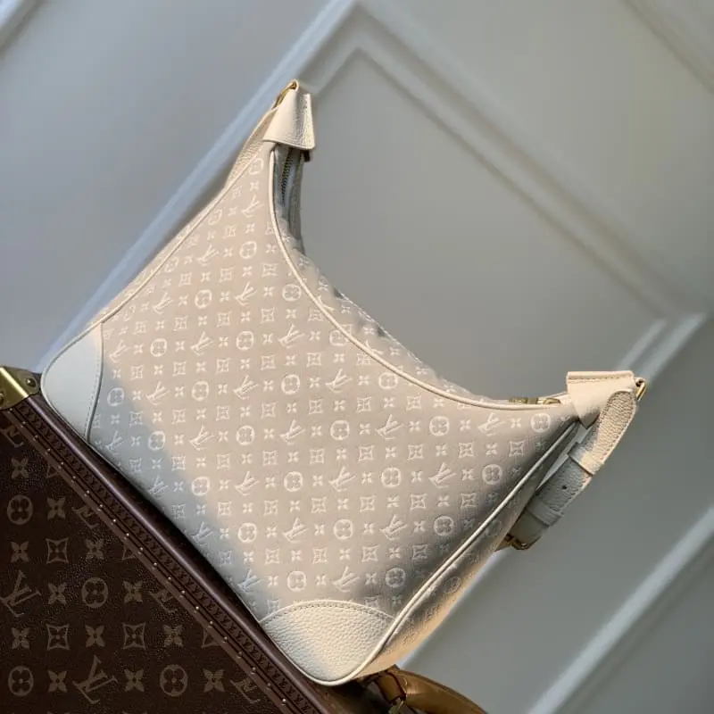 M95225 White 19x30x10cm High Quality Bags - Image 3