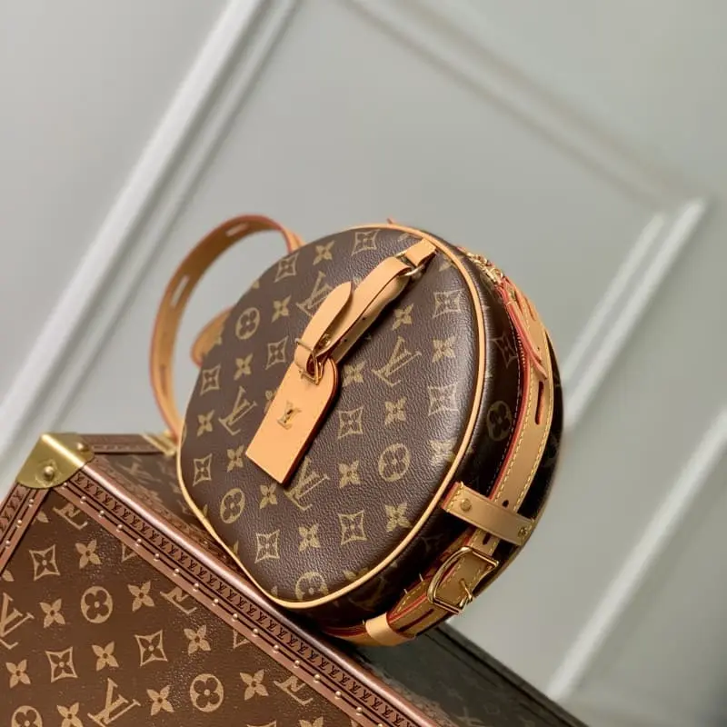 M45647 20x22.5x8cm High Quality Bags - Image 3