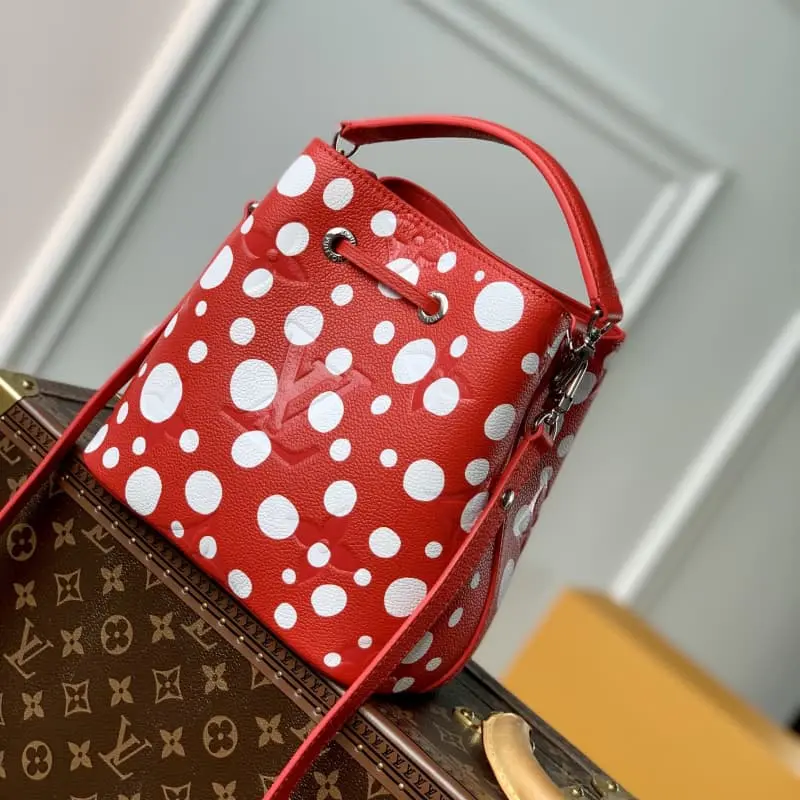 M46413 20x20x13cm High Quality Bags - Image 3