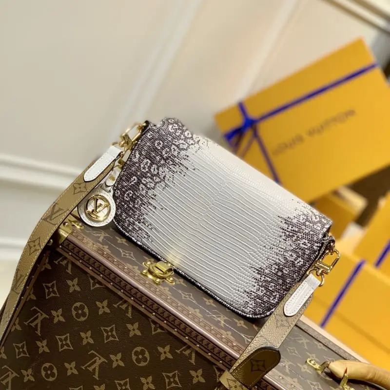 M20393 24x15x6cm High Quality Bags - Image 2