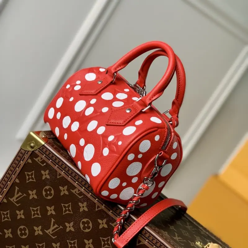 M46411 20.5x13.5x12cm High Quality Bags - Image 3