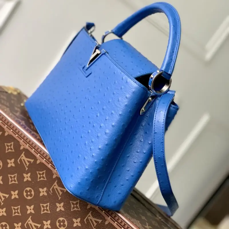 M93483 S5 31.5x20x11cm High Quality Bags - Image 3