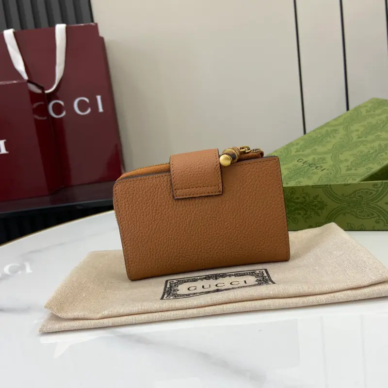 739498 CM 1 High-Quality Bags - Image 3