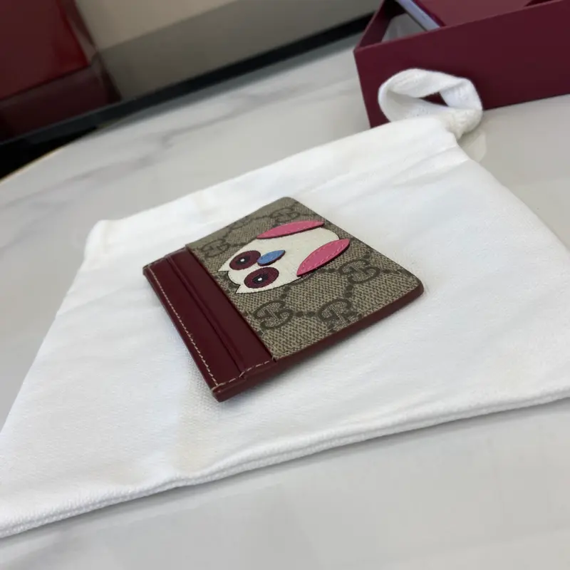 818769 CM 1 High-Quality Bags - Image 4