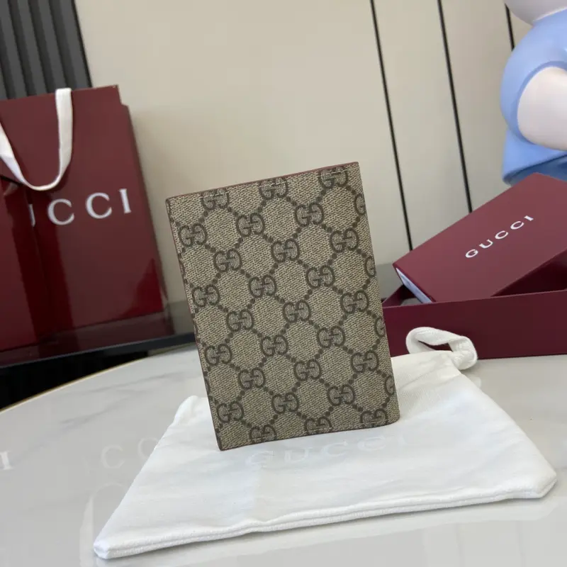 810072 CM 2 High-Quality Bags - Image 3