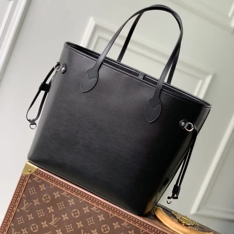 M11930 Black 31x28x14cm High Quality Bags - Image 3