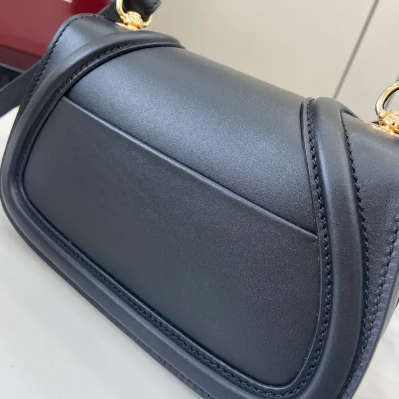 815700 CM 2 High-Quality Bags - Image 5