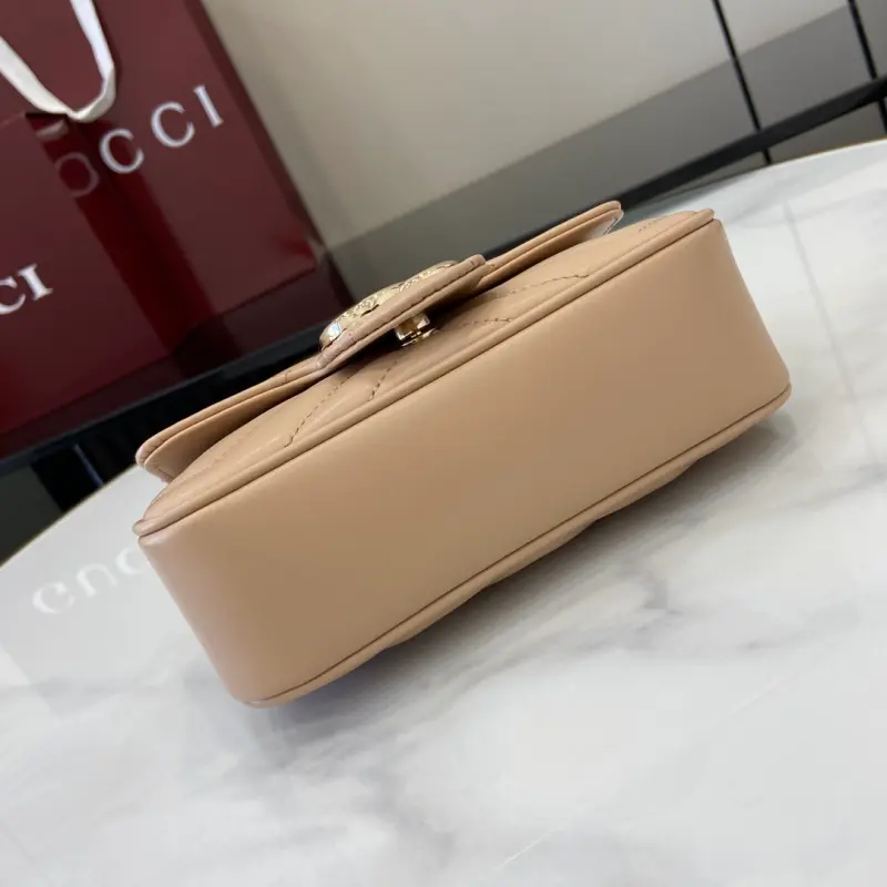 476433 CM 4 High-Quality Bags - Image 5