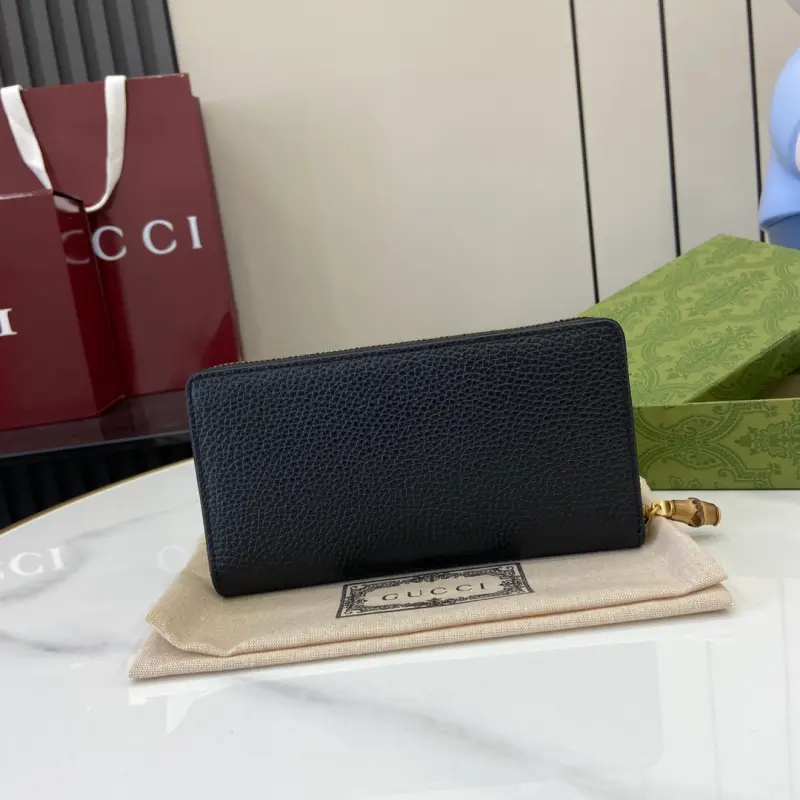 739499 CM 1 High-Quality Bags - Image 3