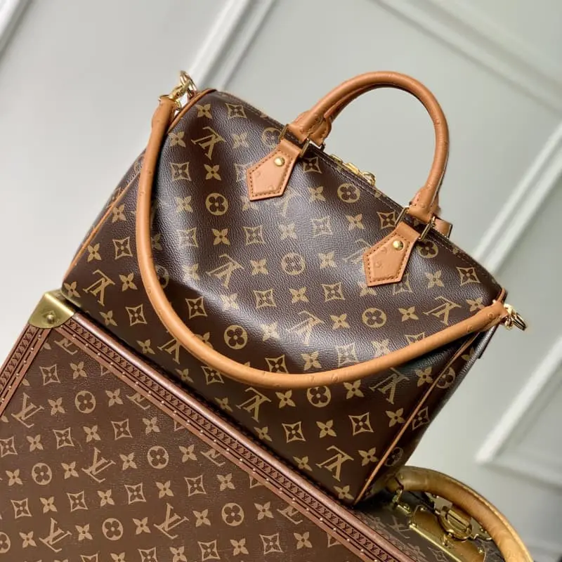 N87212 21x17x30cm High Quality Bags - Image 3