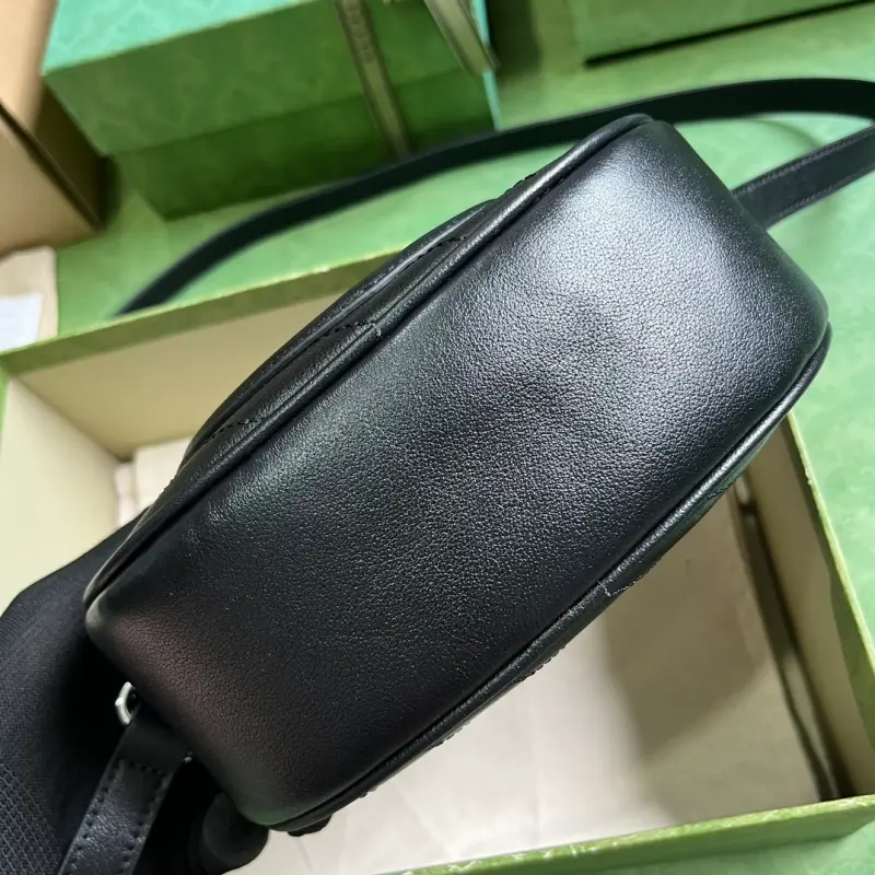760175 CM 1 High-Quality Bags - Image 3
