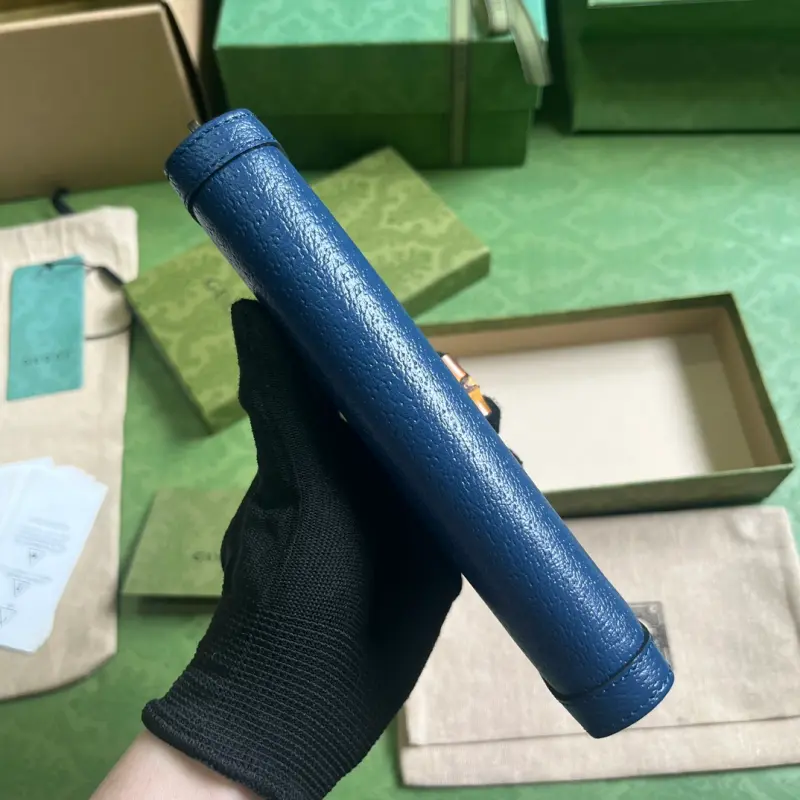 658634 CM 3 High-Quality Bags - Image 3