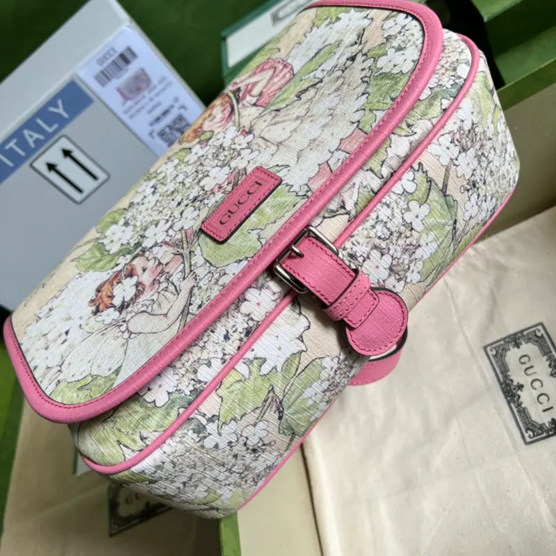 664143 CM 4 High-Quality Bags - Image 3