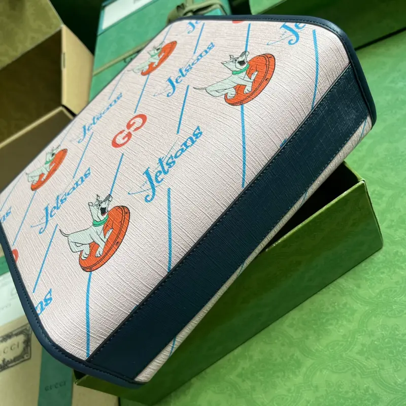 605614 CM 3 High-Quality Bags - Image 3