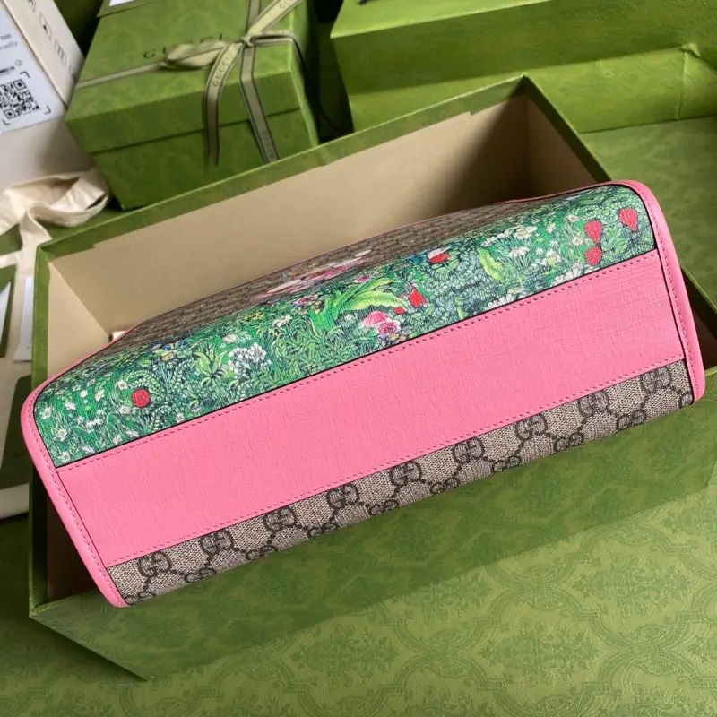 605614 CM 2 High-Quality Bags - Image 3