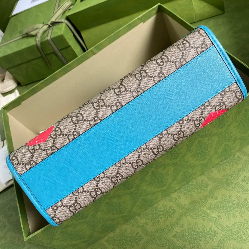 605614 CM 3 High-Quality Bags - Image 3