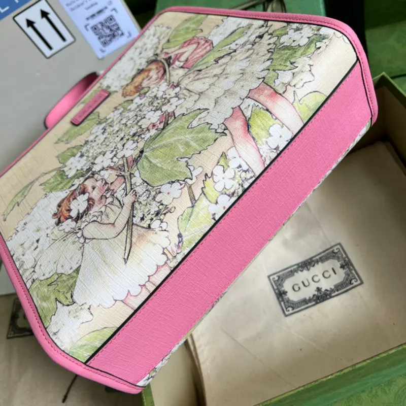 605614 CM 5 High-Quality Bags - Image 3