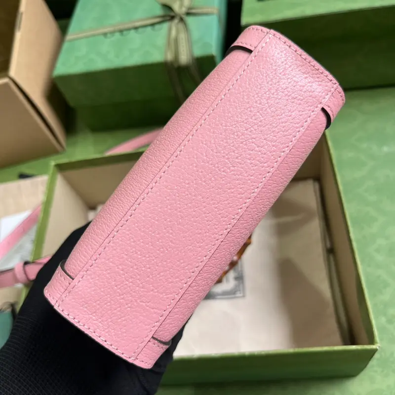 739079 CM 3 High-Quality Bags - Image 4