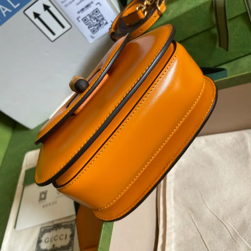 686864 CM 4 High-Quality Bags - Image 3