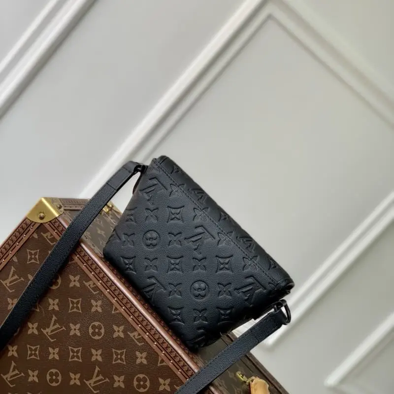 M12636 16x5x22.5cm High Quality Bags - Image 3