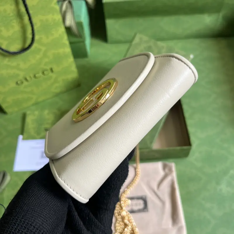 725219 CM 4 High-Quality Bags - Image 3