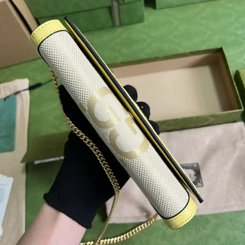 726497 CM 1 High-Quality Bags - Image 3